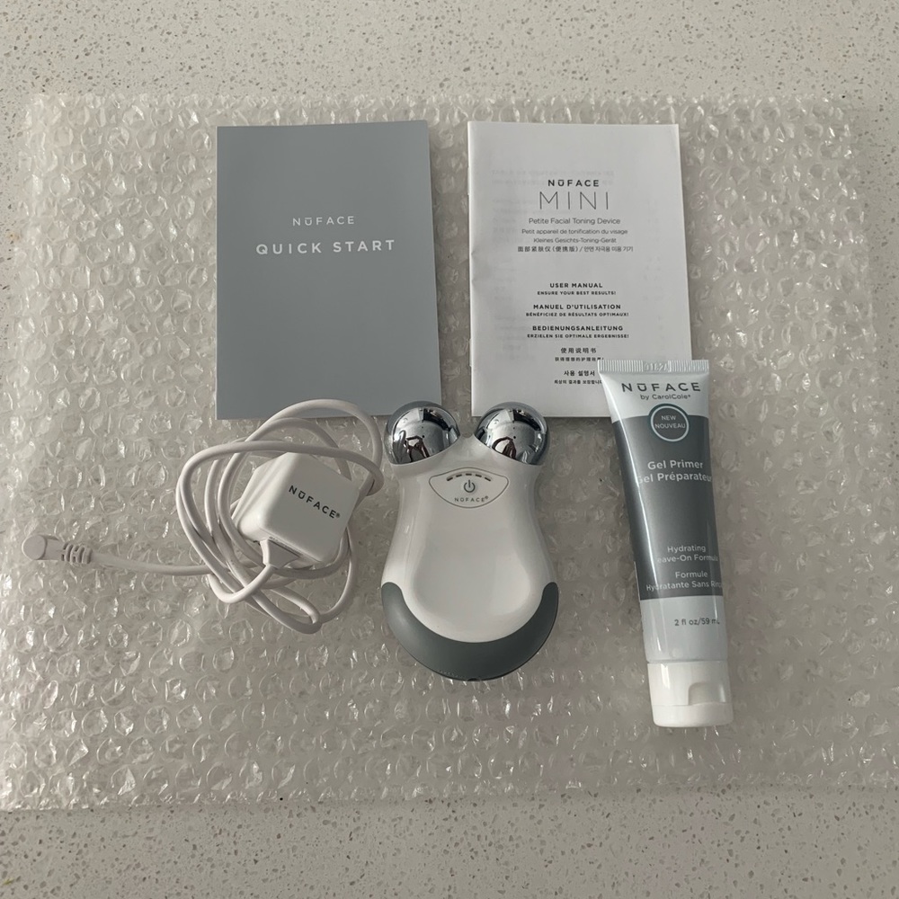 Nuface mini facial countering